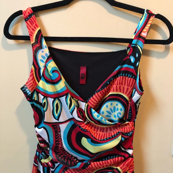 Women’s dress - Picture 2 of 6